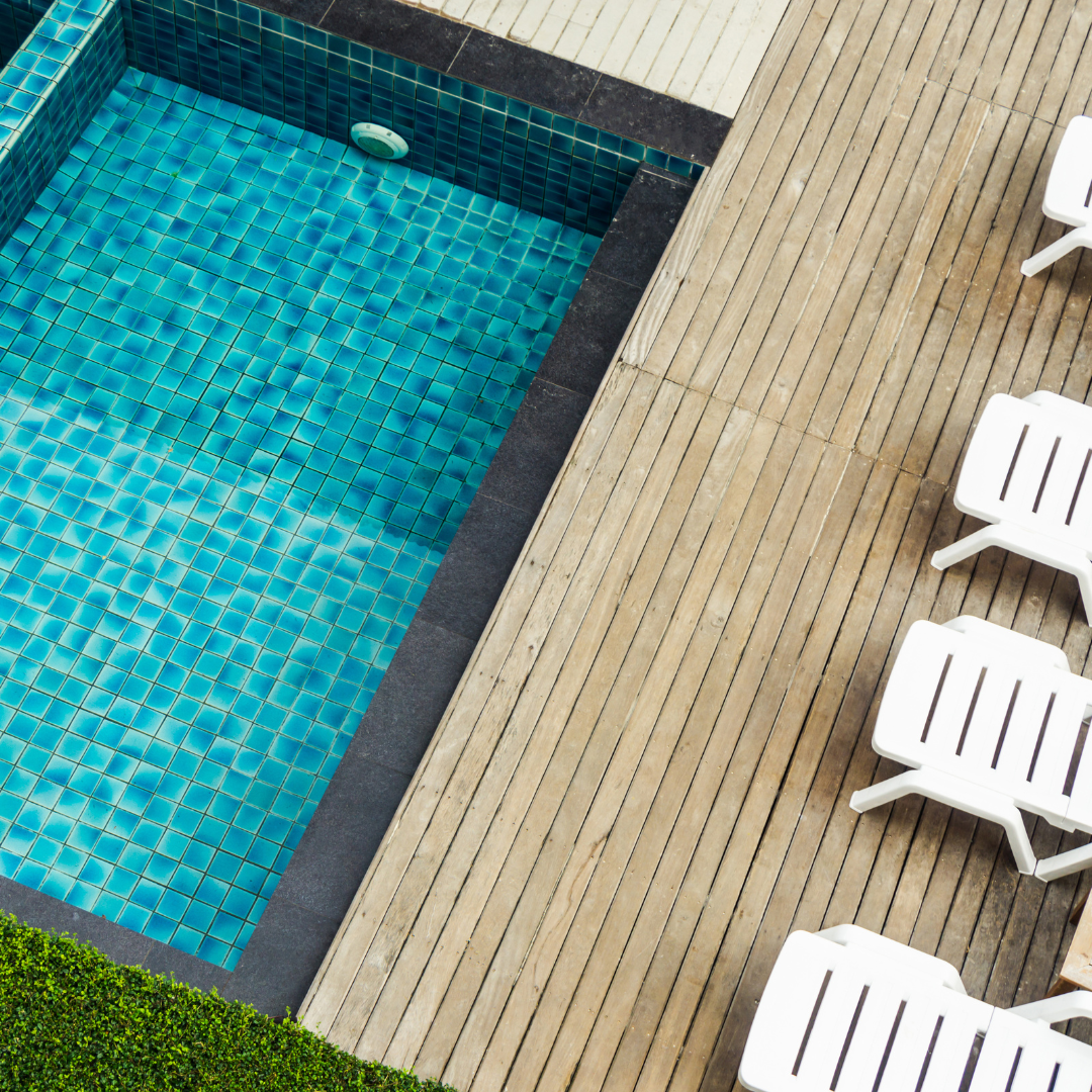 PISCINA 1